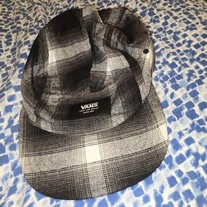 Used vans hat